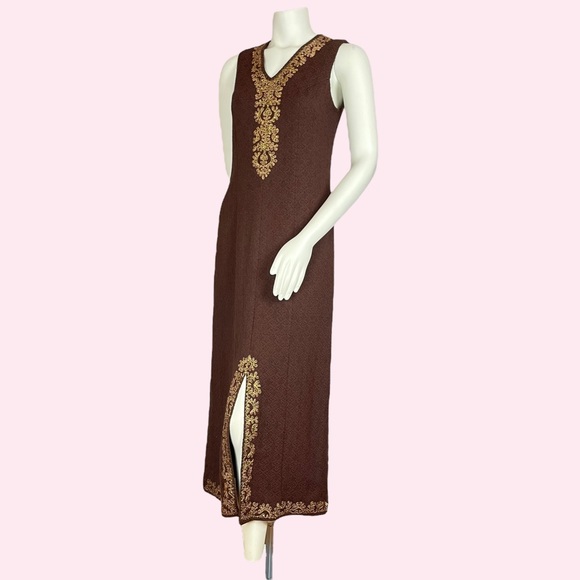 Vintage Embroidered Dress 1960s Sleeveless Skirt Slit Brown‎ Gold Detail - Picture 1 of 15